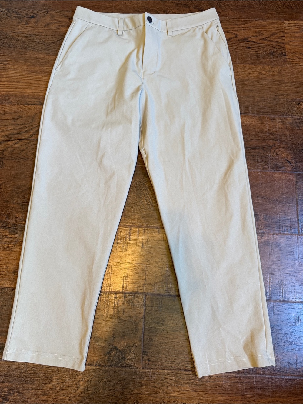 Incredible men’s Lululemon ABC pants in size 31W , 28L